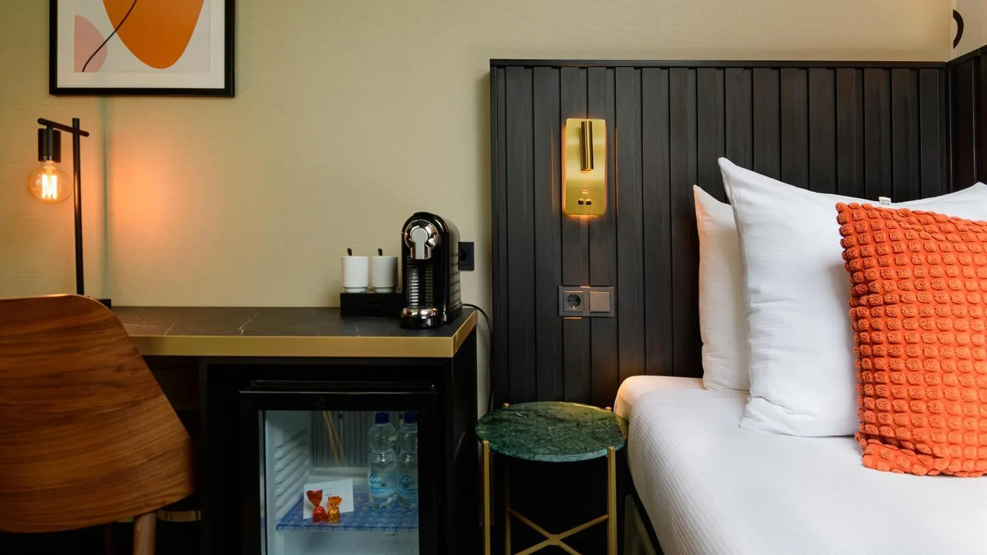 Huygens Place Amsterdam 4*,