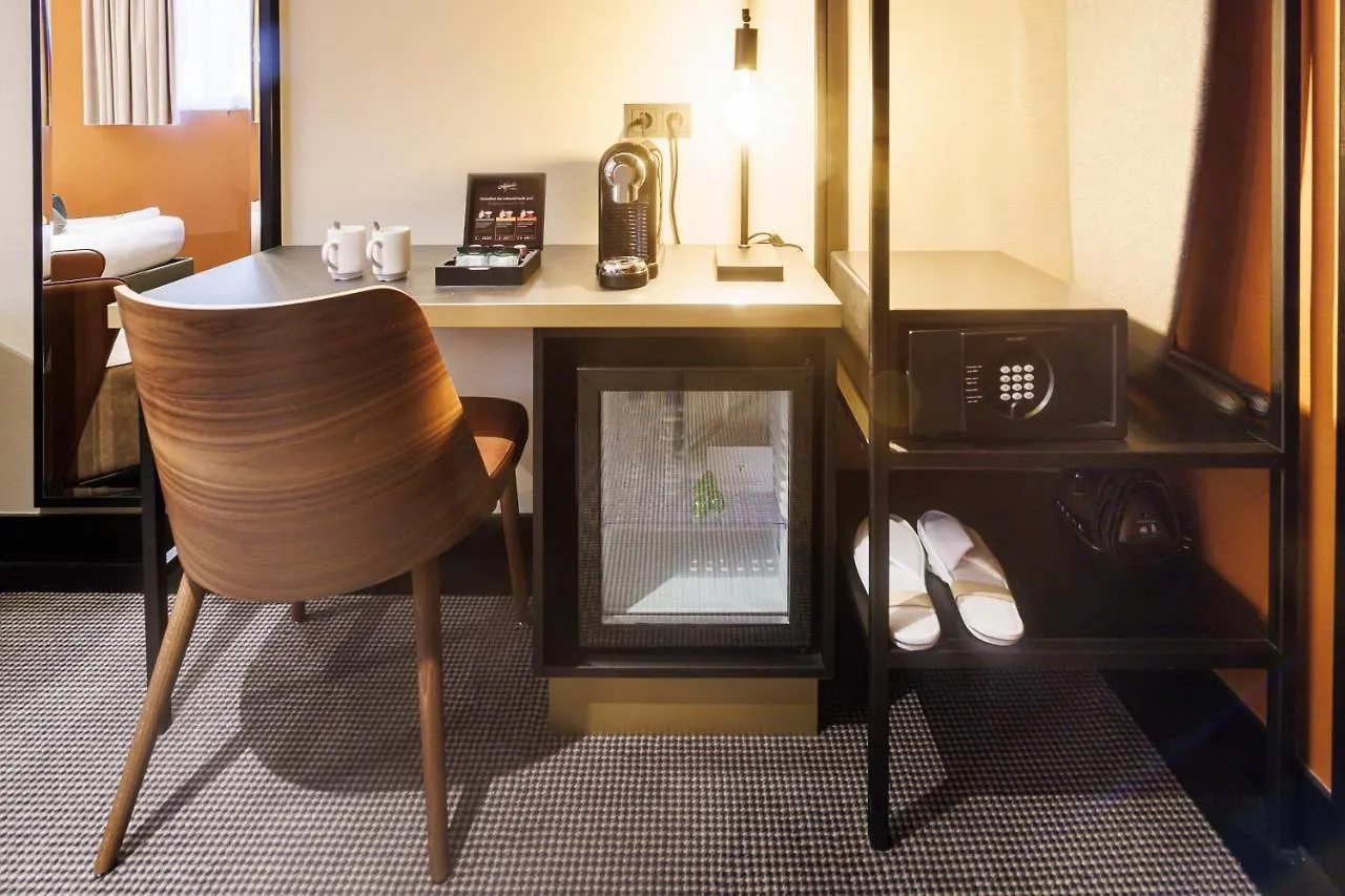 Huygens Place Amsterdam 4*,